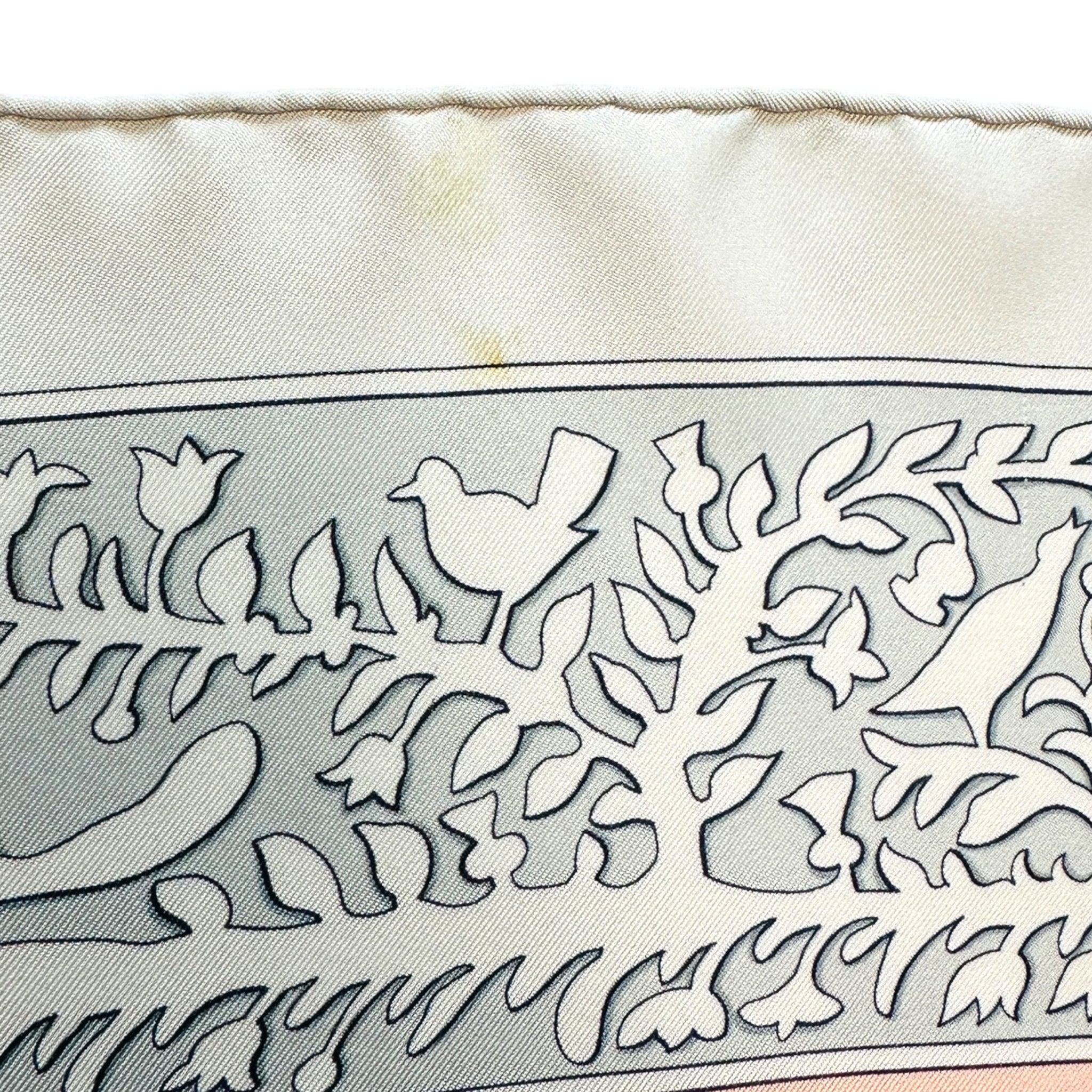 petite trace sur le foulard