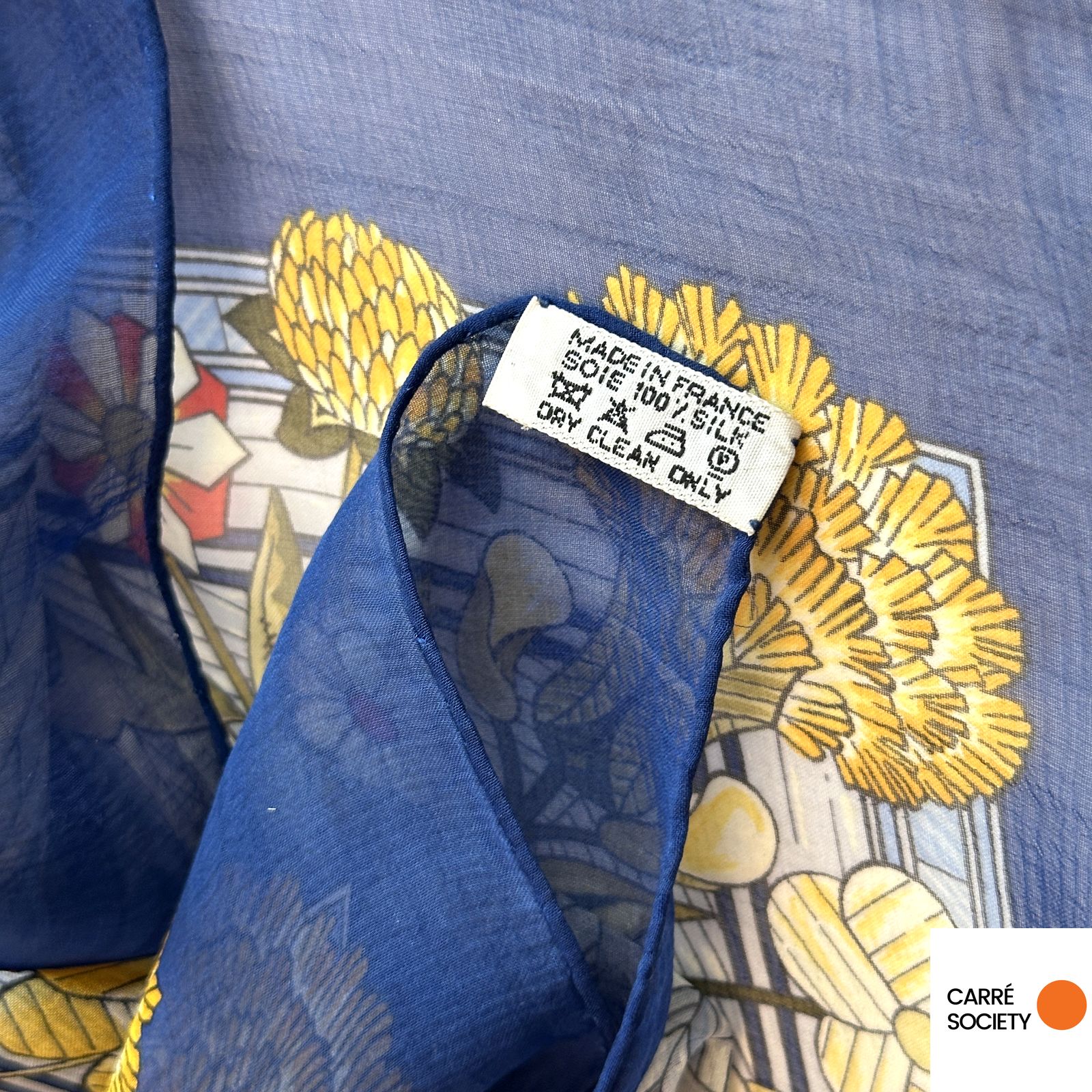 Étiquette Made in France – 100 % soie du foulard Hermès Jeux de Paille en voile de soie bleu