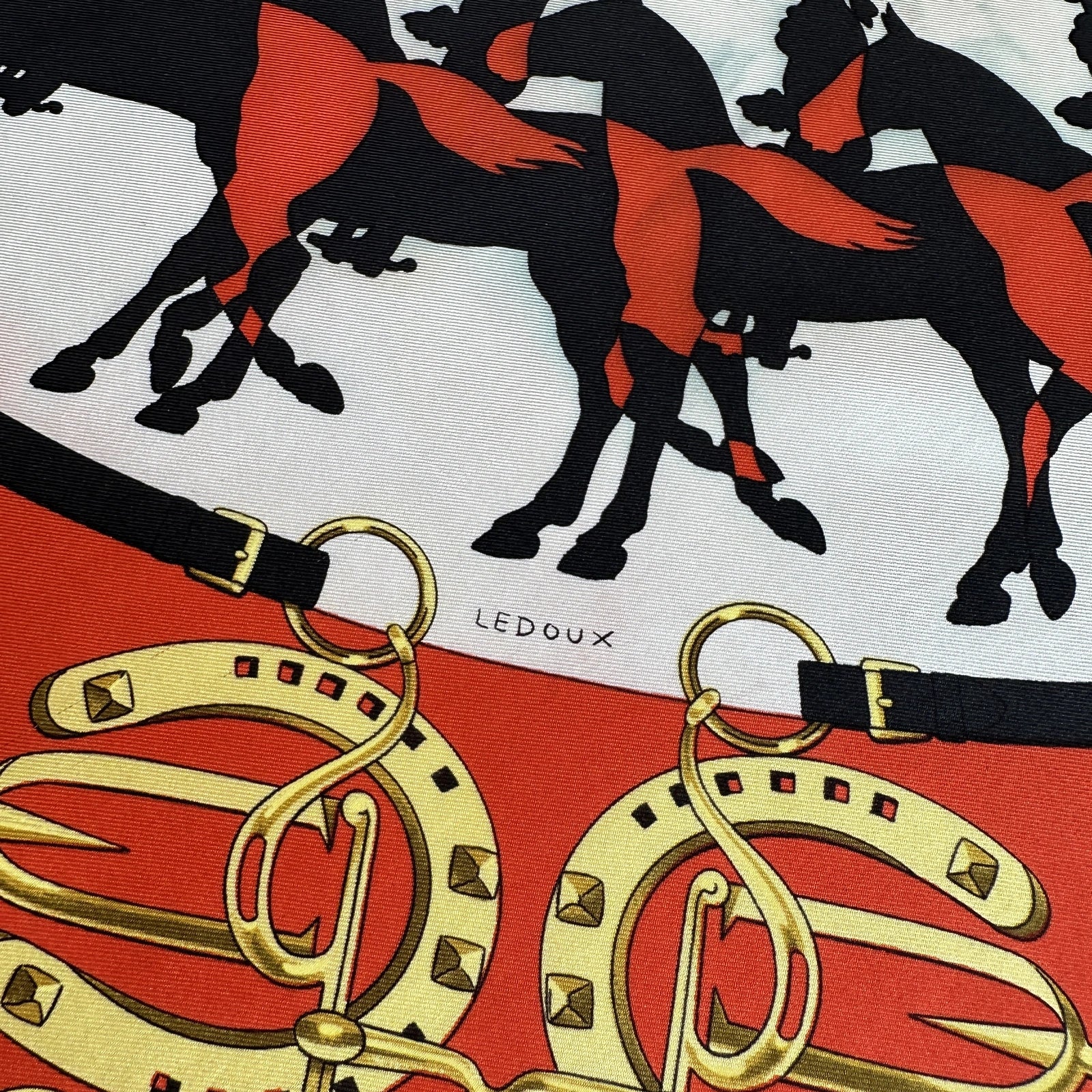 Signature Ledoux Paris sur foulard vintage "Manège"