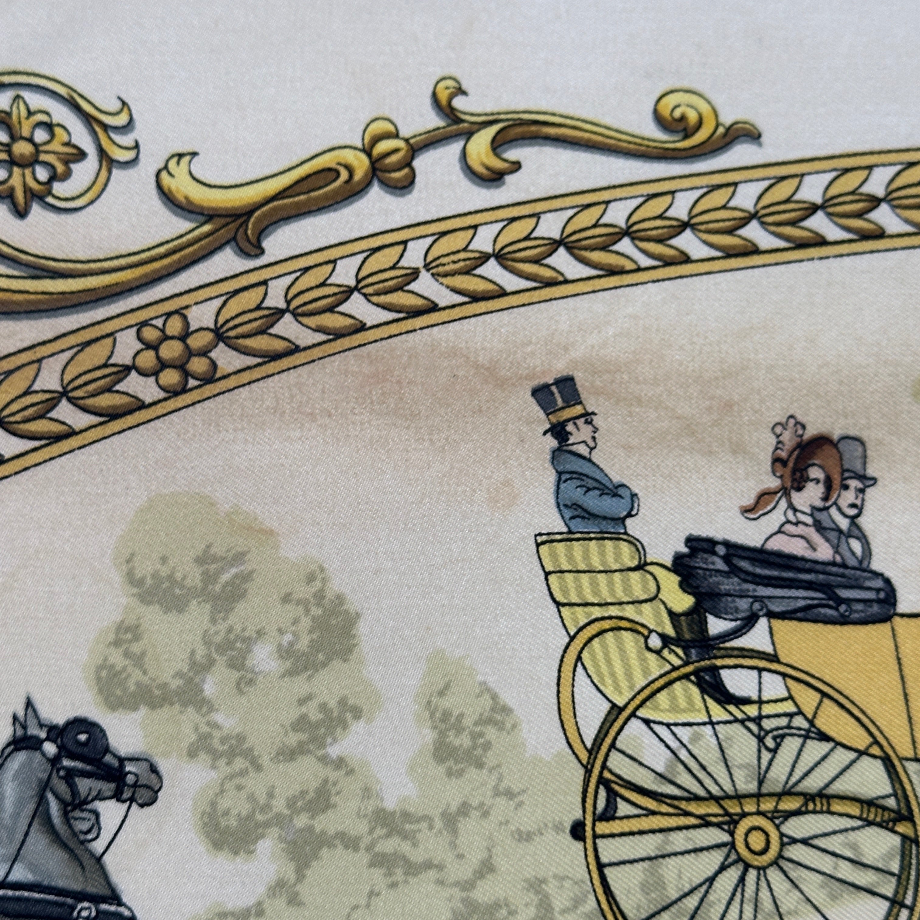 jaunissure-du-foulard-hermes-promenade-de-longchamp