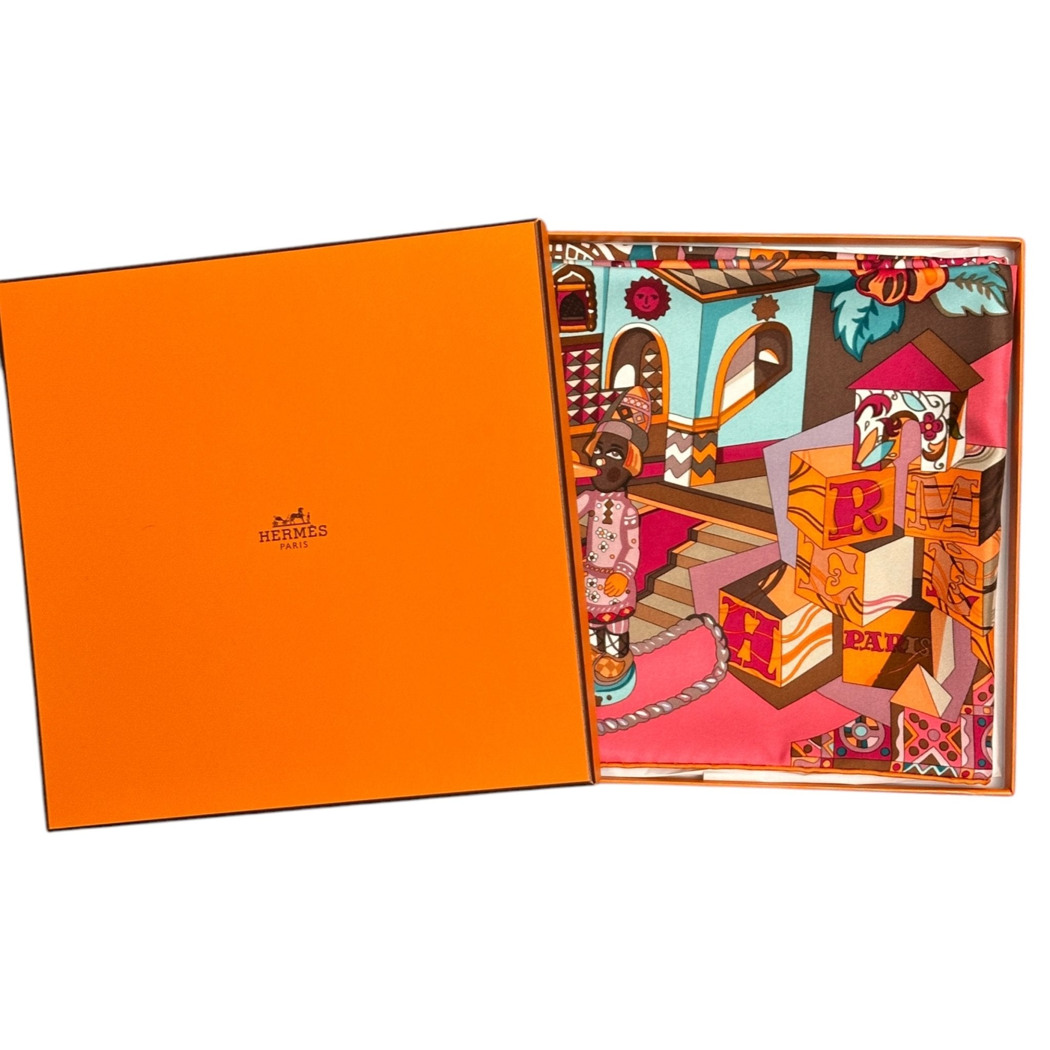 foulard hermes zabavushka dans sa boite ornage hermes