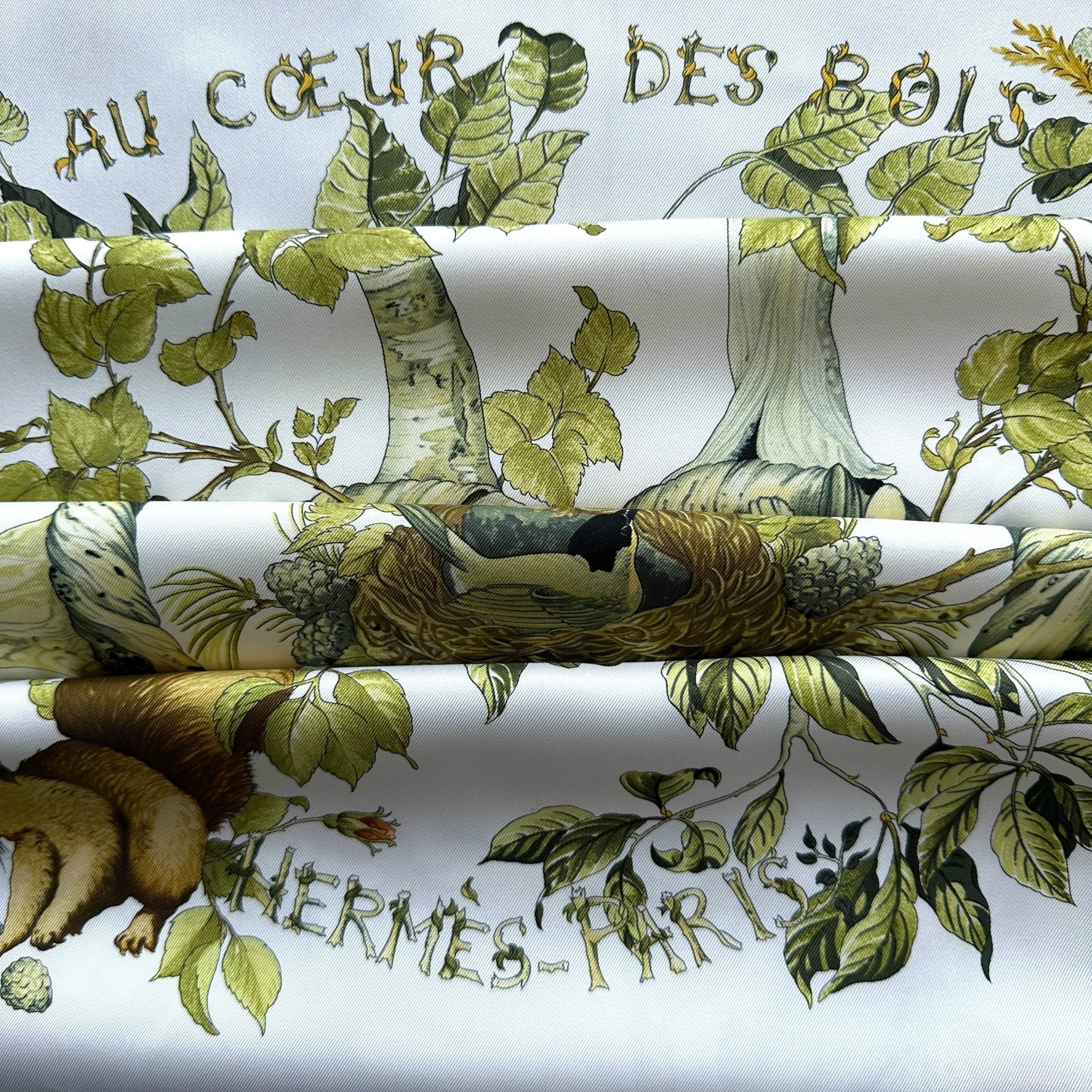 Carré Hermès 1998 – Deuxième vue du carré forêt signé Zoé Pauwels