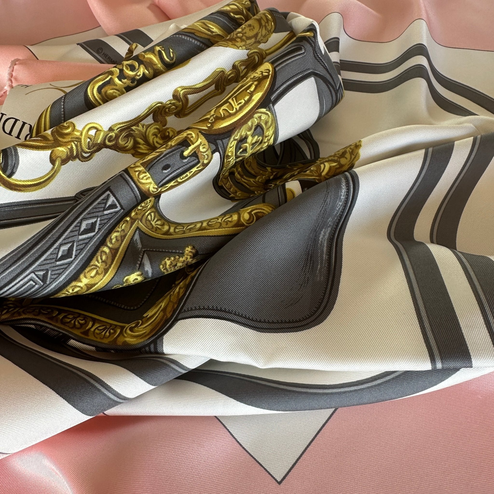Brides de gala - FOULARD HERMES 90CM - Rose - Carré Society