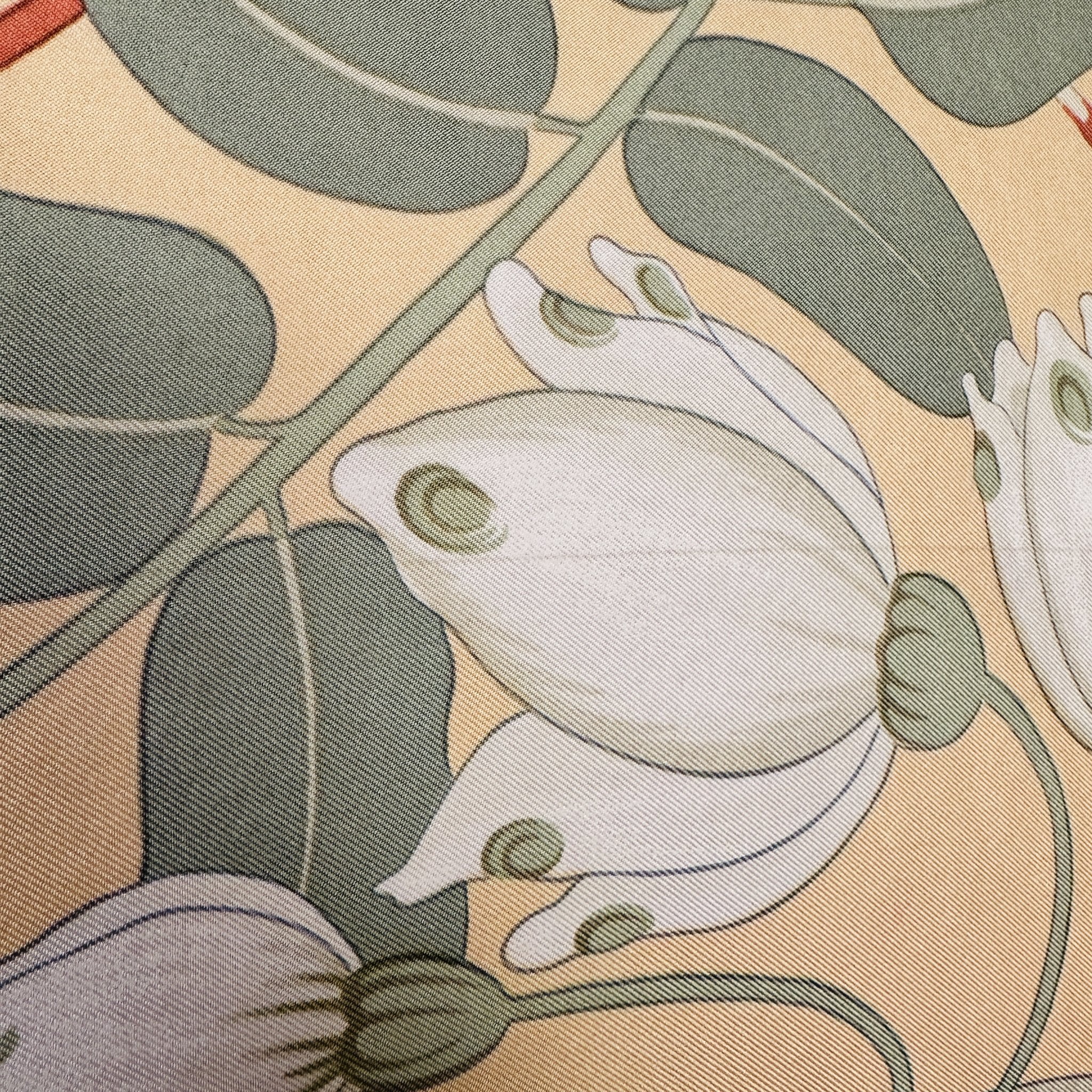 salissure sur le foulard hermes